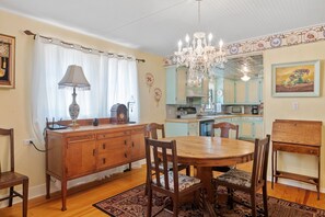 House, 2 Bedrooms | Dining