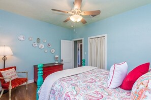 Casa, 2 camere da letto | 2 camere, ferro/asse da stiro, Wi-Fi gratuito