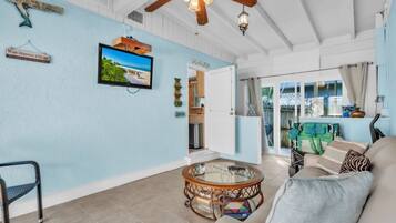 Villa, 2 Bedrooms | Living area