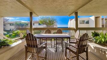 Condo, 2 Bedrooms | Outdoor dining