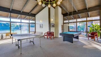 Condo, 2 Bedrooms | Games room