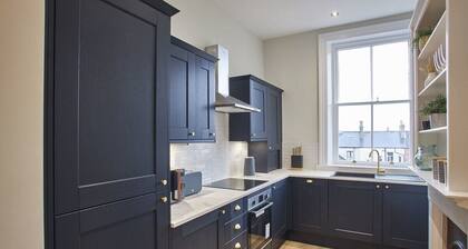 Host & Stay | Huntcliff View Apartment