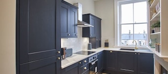 Host & Stay | Huntcliff View Apartment