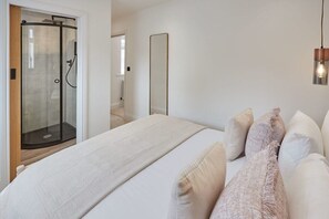 1 bedroom, iron/ironing board, free WiFi, bed sheets - Host & Stay | Abbey Hus (Whitby)