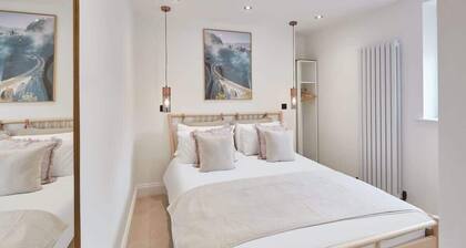 Host & Stay | Abbey Hus