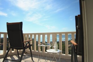 Apartment (Two Bedroom Apartment with Balcony) | Balcony