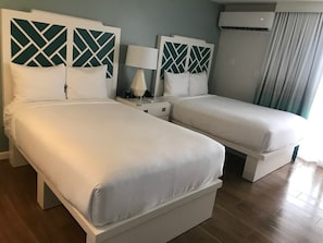 WiFi, bed sheets