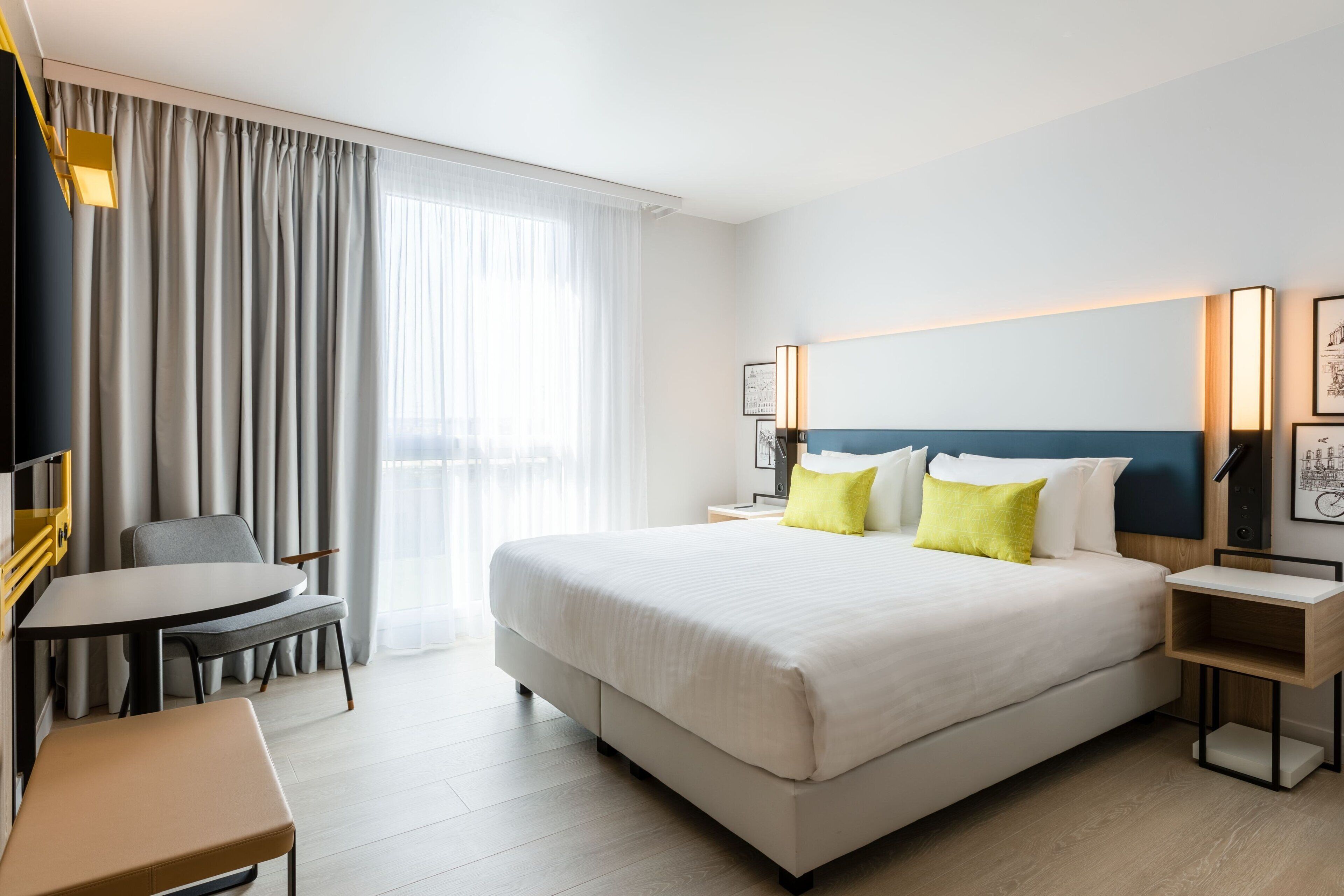 premium bedding, minibar, in-room safe, desk