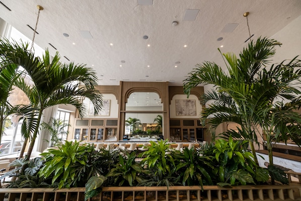 2 restaurants, breakfast, lunch, dinner served; Mediterranean cuisine