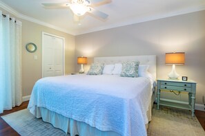 2 slaapkamers, een strijkplank/strijkijzer, wifi, beddengoed