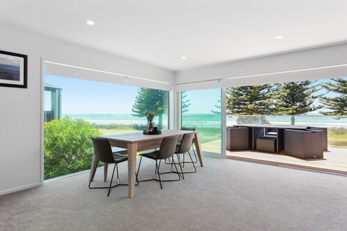 Ohope Beachside Retreat - Ohope Holiday Home