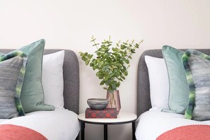 2 soverom og sengetøy