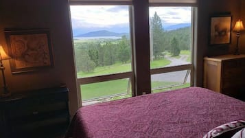 2 makuuhuonetta, silitysrauta/-lauta, Wi-Fi, vuodevaatteet