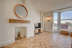 Interior - Abbey Hus (Whitby)