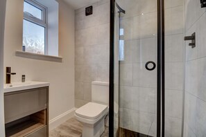 Apartment | Bathroom - Abbey Hus (Whitby)