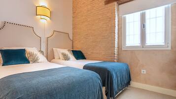 2 chambres, fer et planche Ă repasser, Wi-Fi, draps fournis