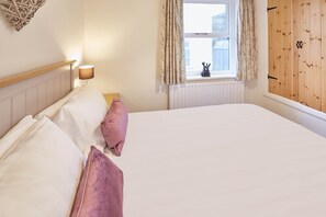 House | Premium bedding, free WiFi, bed sheets - Richemont Cottage (Whitby)