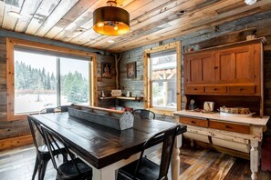 Dining - 7 Min to Yellowstone | Sleeps 7 Open Loft Room The Bunk House (West Yellowstone)