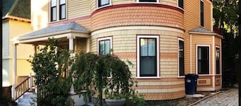 Victorian house, clean comfortable and well located