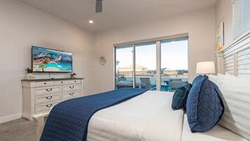 5 bedrooms, desk, iron/ironing board, free WiFi