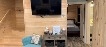 Decker Cove Cottage, new in 2020!