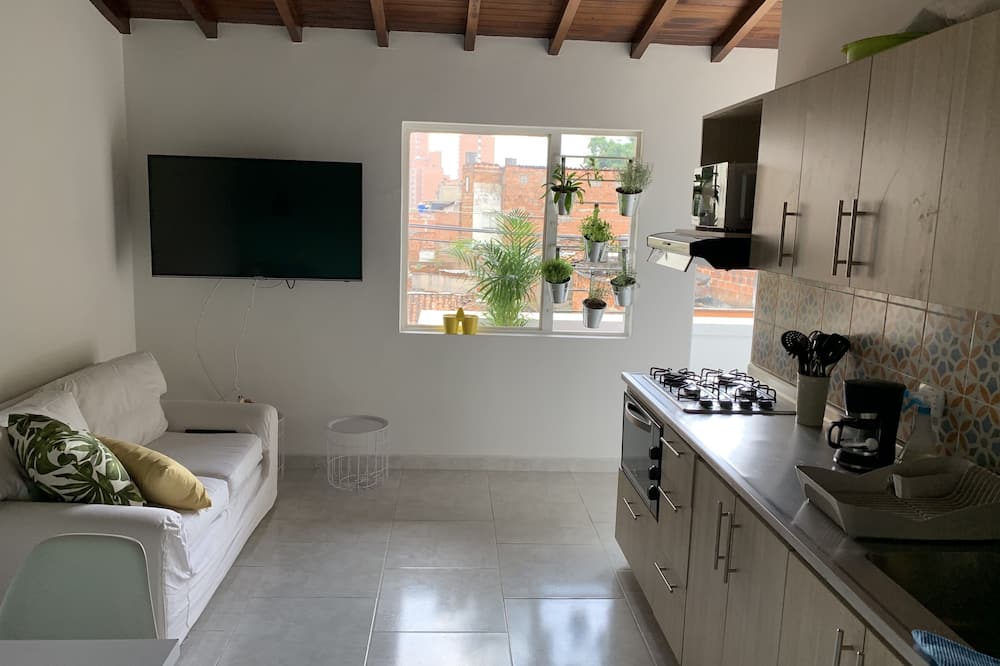 Apto muy bien ubicado- Home ARIS 401