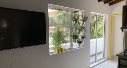 Apto muy bien ubicado- Home ARIS 401
