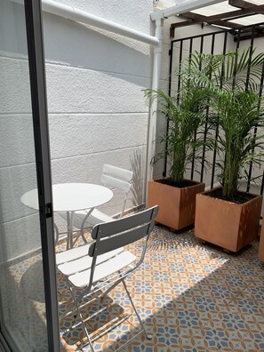 Apartemen Kota | Teras/patio