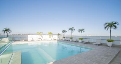 Everything you need on the Malecon -1503 T eMe