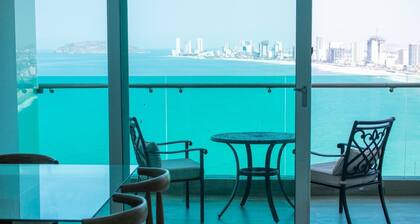 Beautiful Malecon and Beyond 1502 Torre eMe