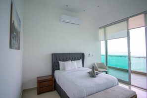2 bedrooms, iron/ironing board, free WiFi, bed sheets - Beautiful Malecon and Beyond 1502 Torre eMe (Mazatlan)