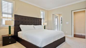 4 bedrooms, desk, iron/ironing board, WiFi