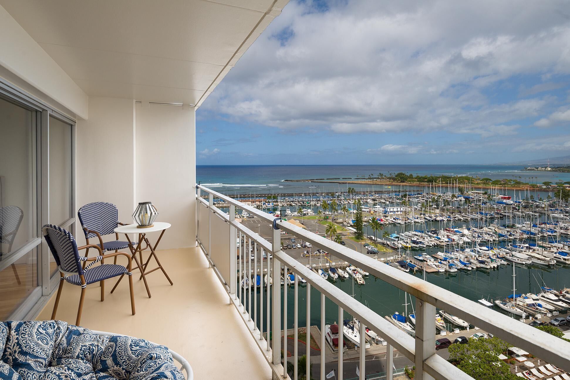 Incredible Ocean/Harbor View 1 Bedroom  Ilikai Suite #1529