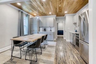 Gorgeous new home minutes away from downtown ATL