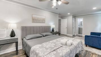 3 soverom, strykejern/-brett, wi-fi og sengetøy