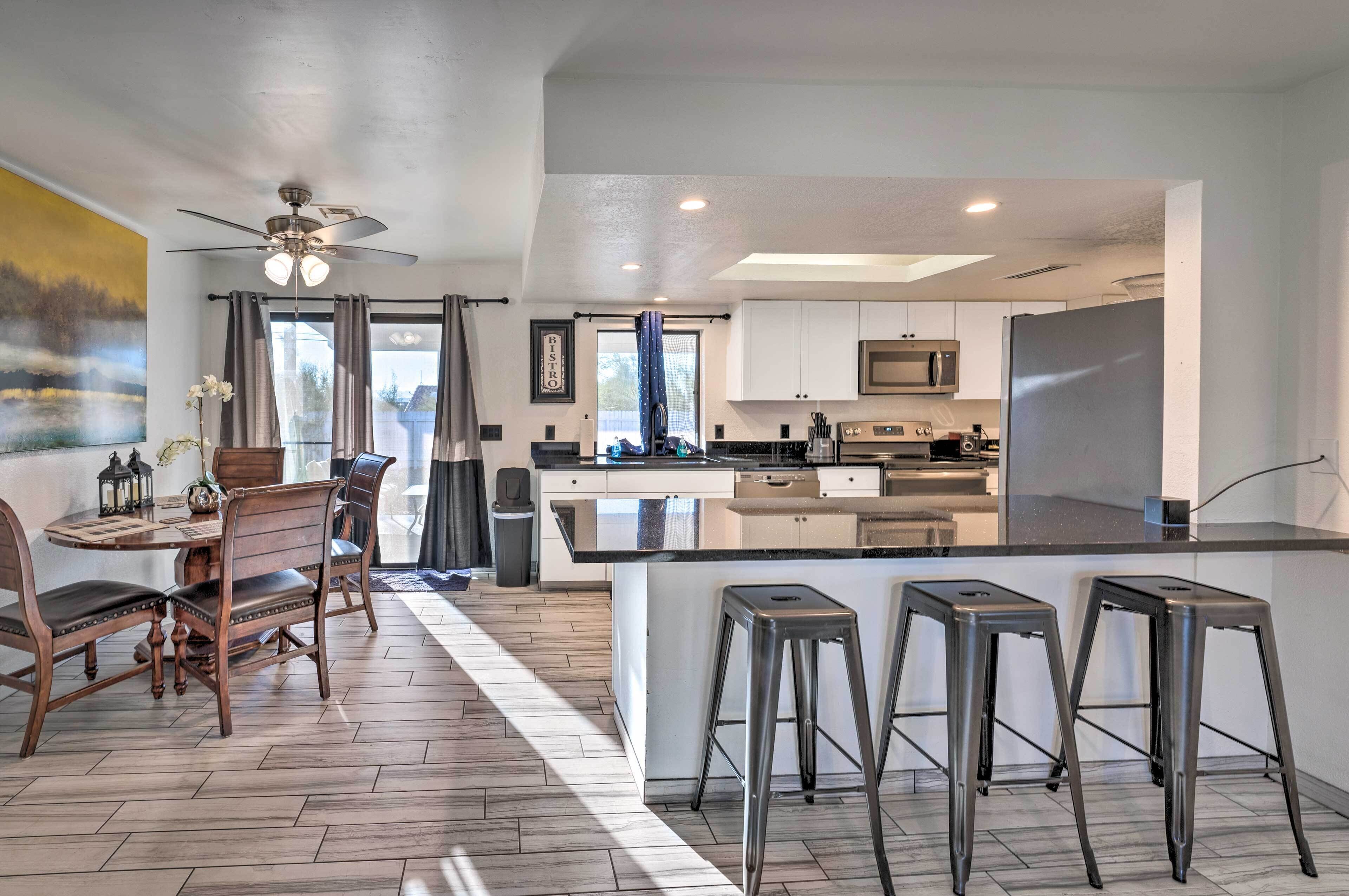 Fridge, microwave, stovetop, dishwasher