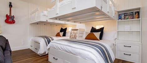 13 bedrooms, iron/ironing board, WiFi, bed sheets