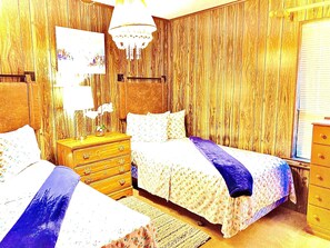 2 dormitorios, tabla de planchar con plancha, wifi gratis y ropa de cama