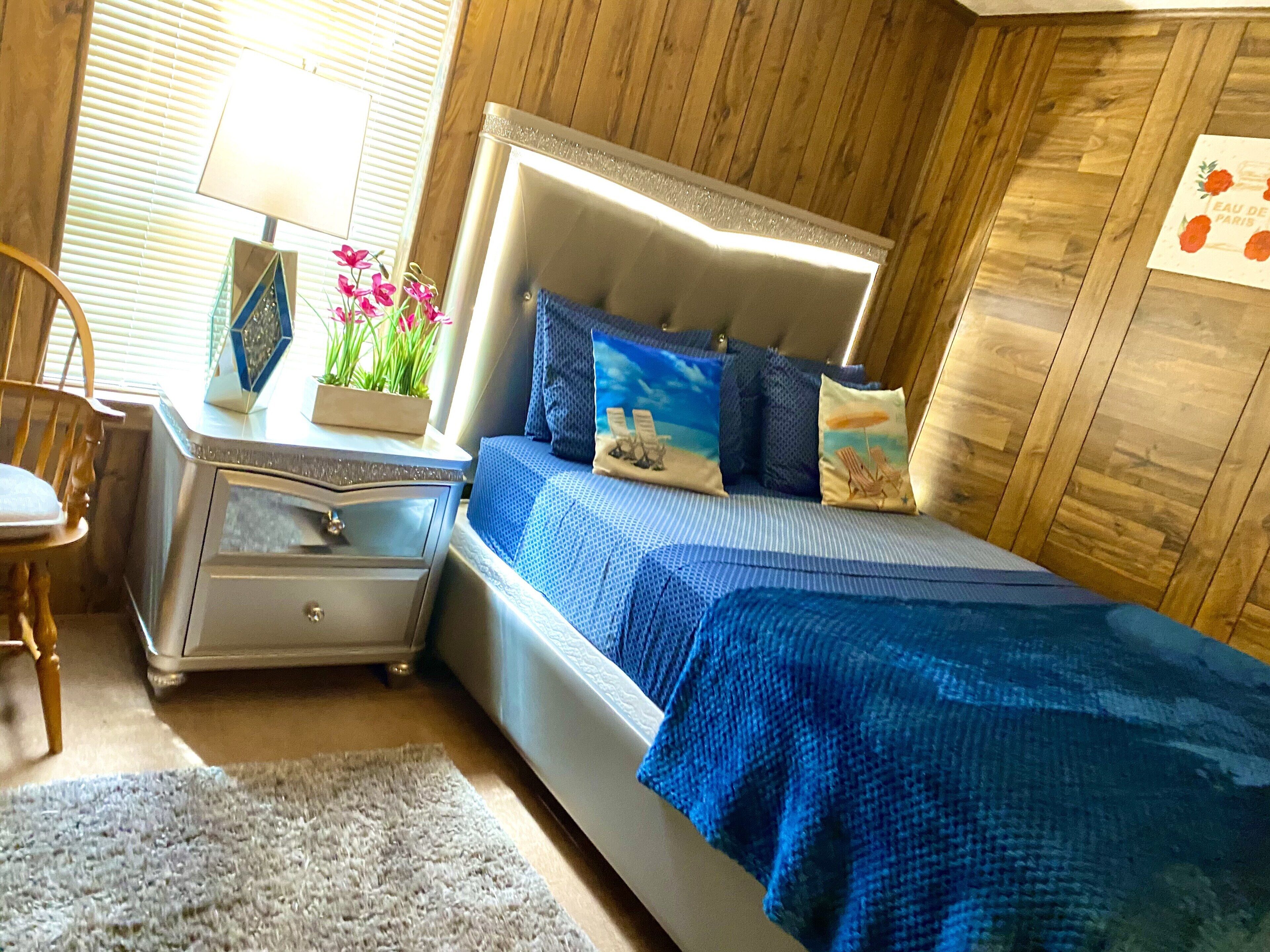 2 多间卧室、熨斗/熨衣板、免费 WiFi、床单