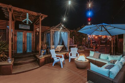 The Famous Zen Den one block from the water