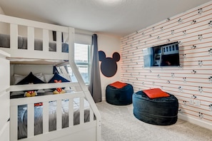 4 bedrooms, iron/ironing board, travel cot, free WiFi