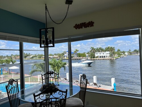 Waterfront Condo ON the Intracoastal.  Great views!! 