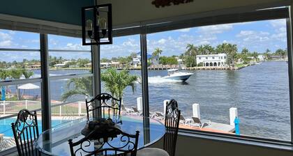 Waterfront Condo ON the Intracoastal. Great views!!