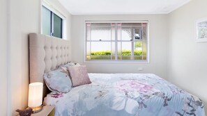 3 bedrooms, iron/ironing board