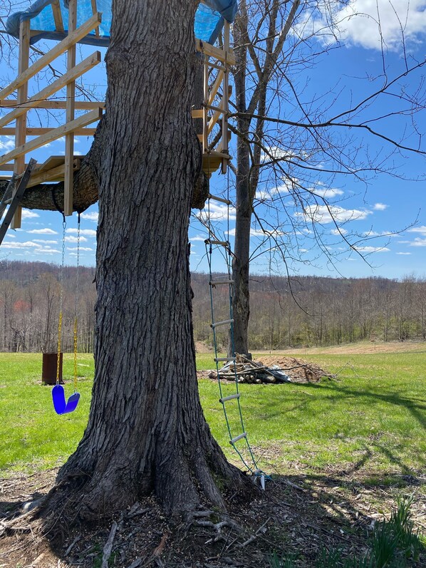 Property grounds - Relax with nature close to Historic Marietta and the Wayne National Forest. (Whipple)