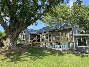 Exterior - Relax with nature close to Historic Marietta and the Wayne National Forest. (Whipple)