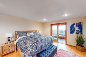 4 slaapkamers, een strijkplank/strijkijzer, wifi, beddengoed