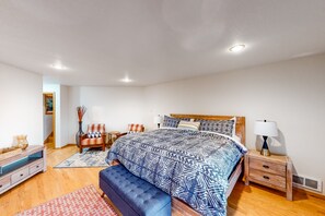 4 slaapkamers, een strijkplank/strijkijzer, wifi, beddengoed