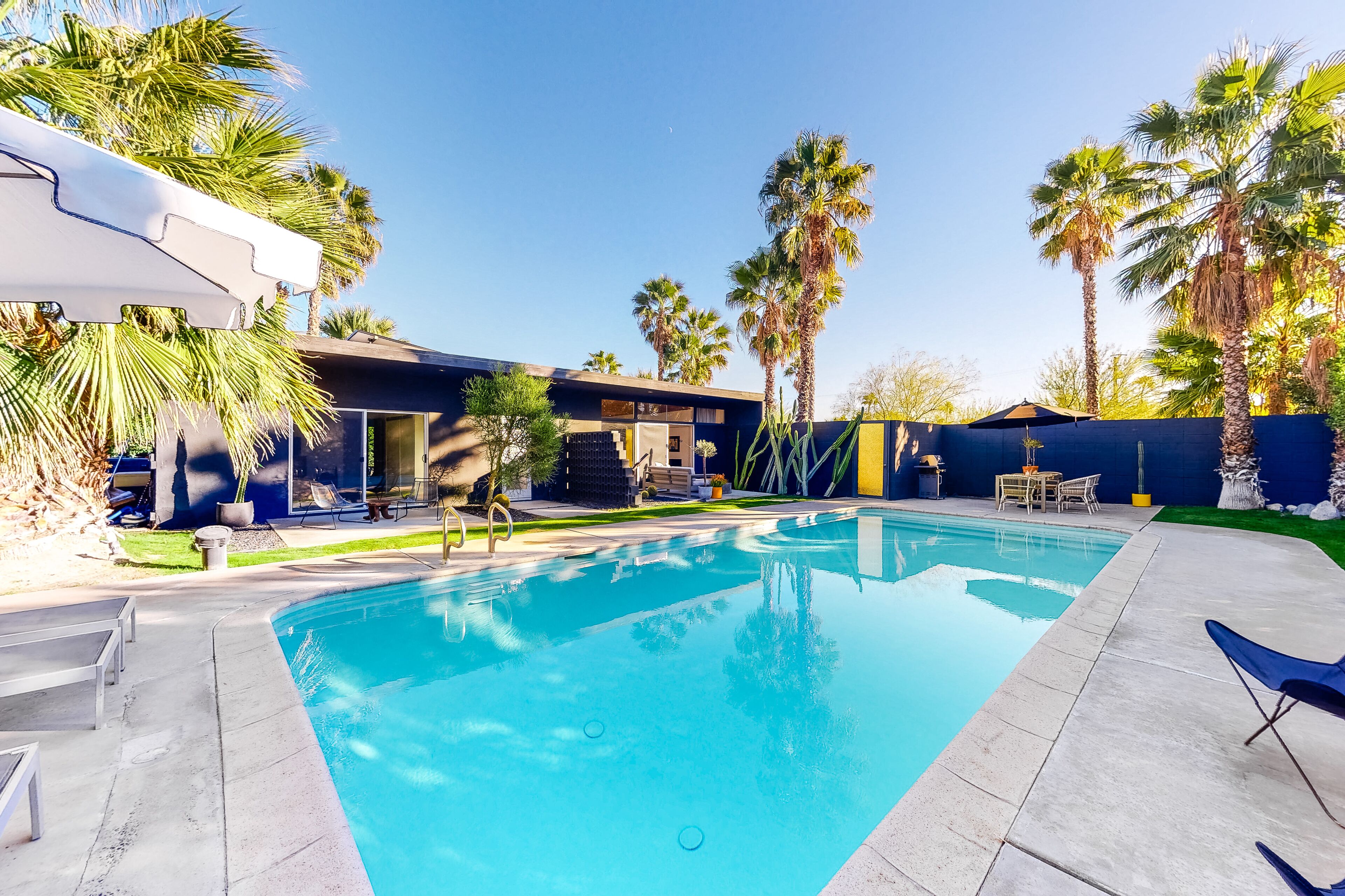 Chic & Contemporary Dog-Friendly Home w/High-Speed WiFi, Private Outdoor Pool
