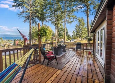 Cabin near Flathead Lake is walking distance to food, shopping and lake view. 